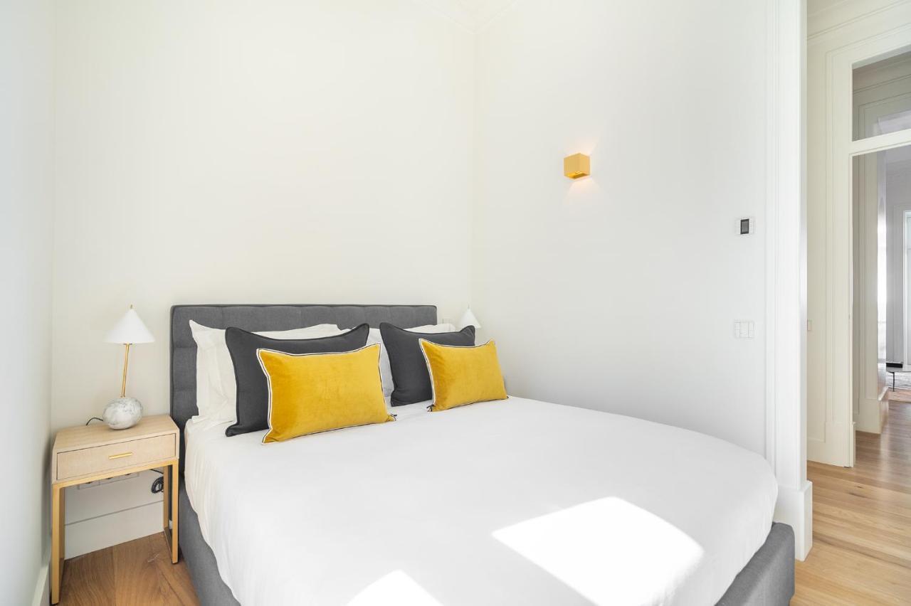 Whome | Av. Da Liberdade Deluxe Apartment W/ S-Pool, Gym & Parking Лісабон Екстер'єр фото