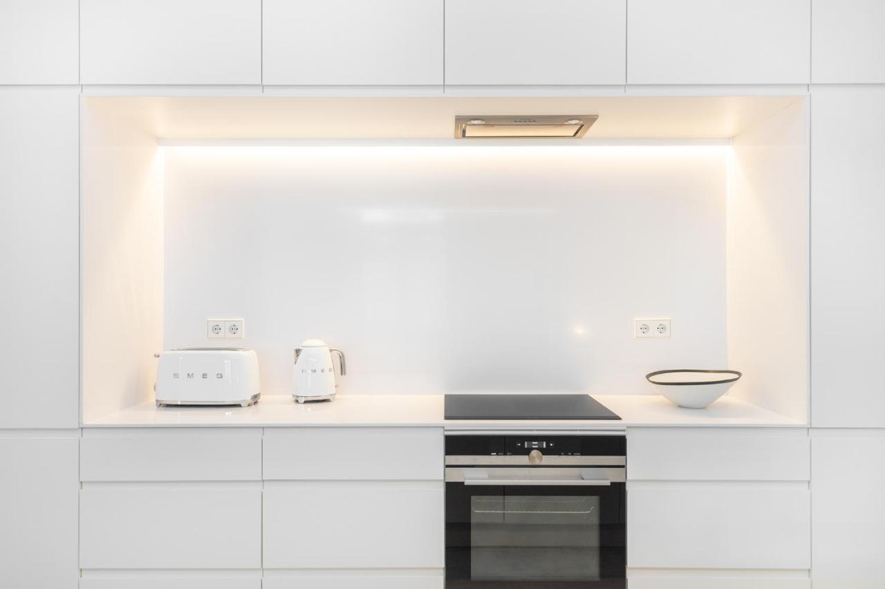 Whome | Av. Da Liberdade Deluxe Apartment W/ S-Pool, Gym & Parking Лісабон Екстер'єр фото