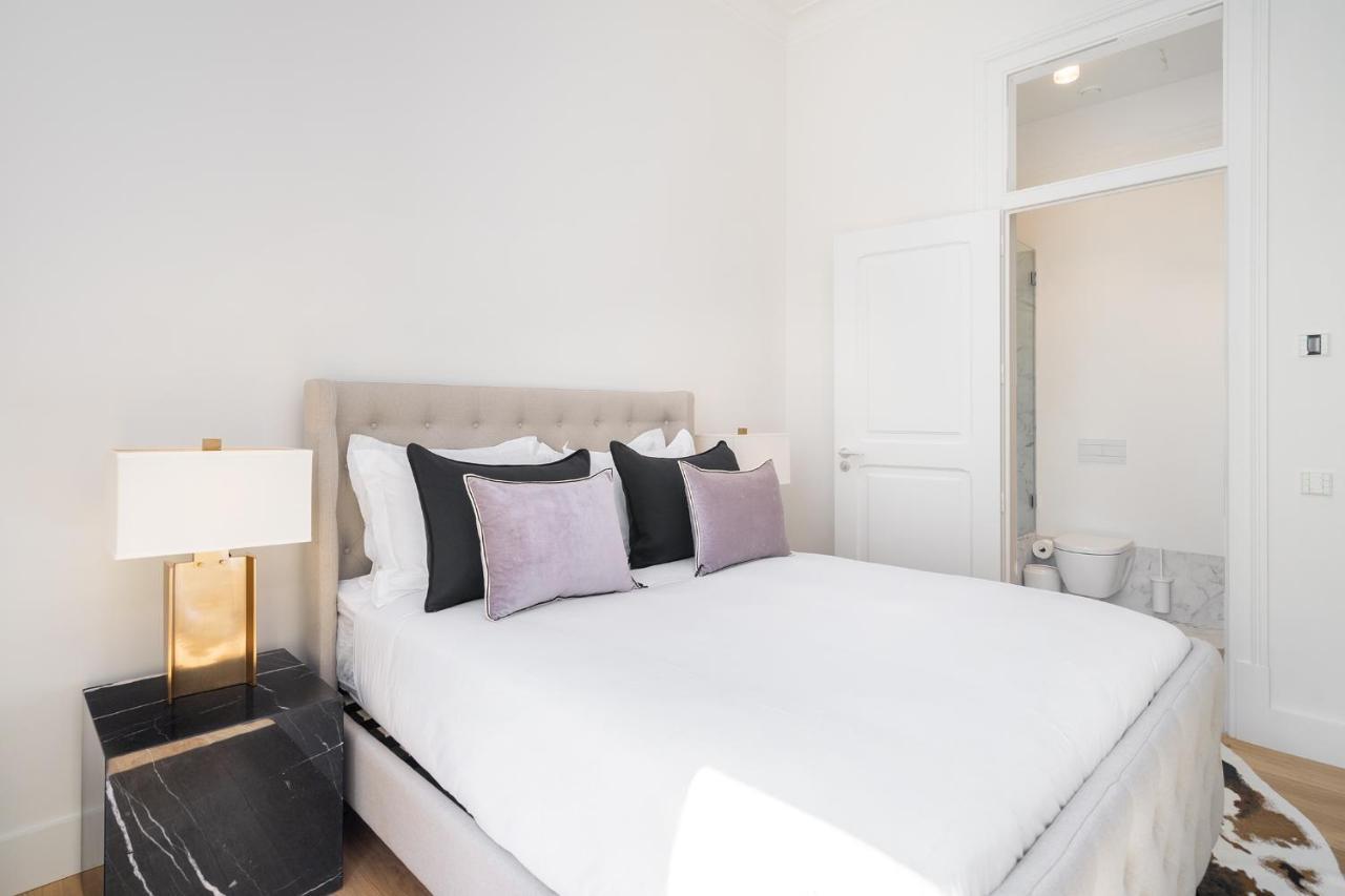 Whome | Av. Da Liberdade Deluxe Apartment W/ S-Pool, Gym & Parking Лісабон Екстер'єр фото